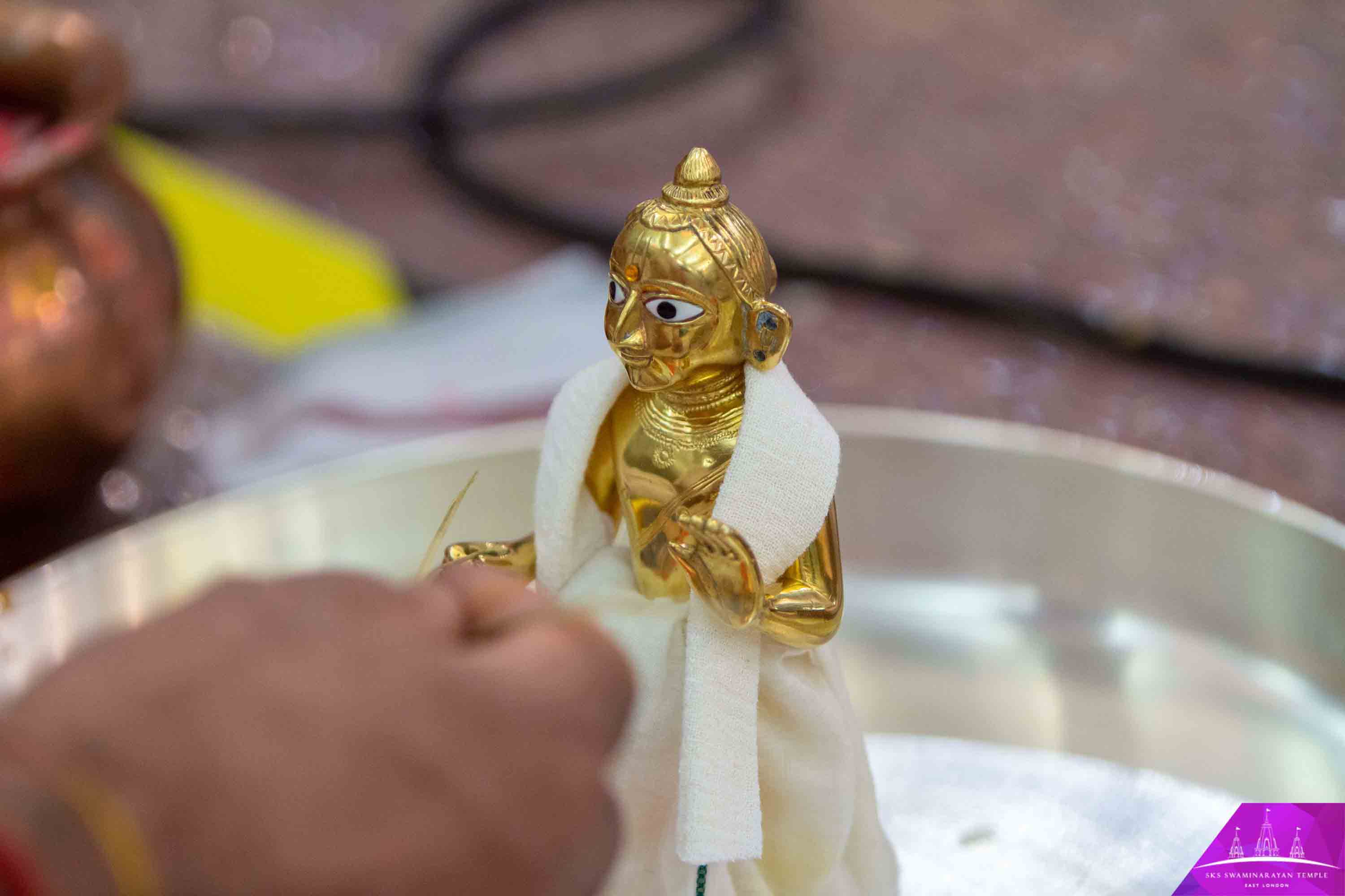 ©1987-2017 SKS Swaminarayan Temple East London